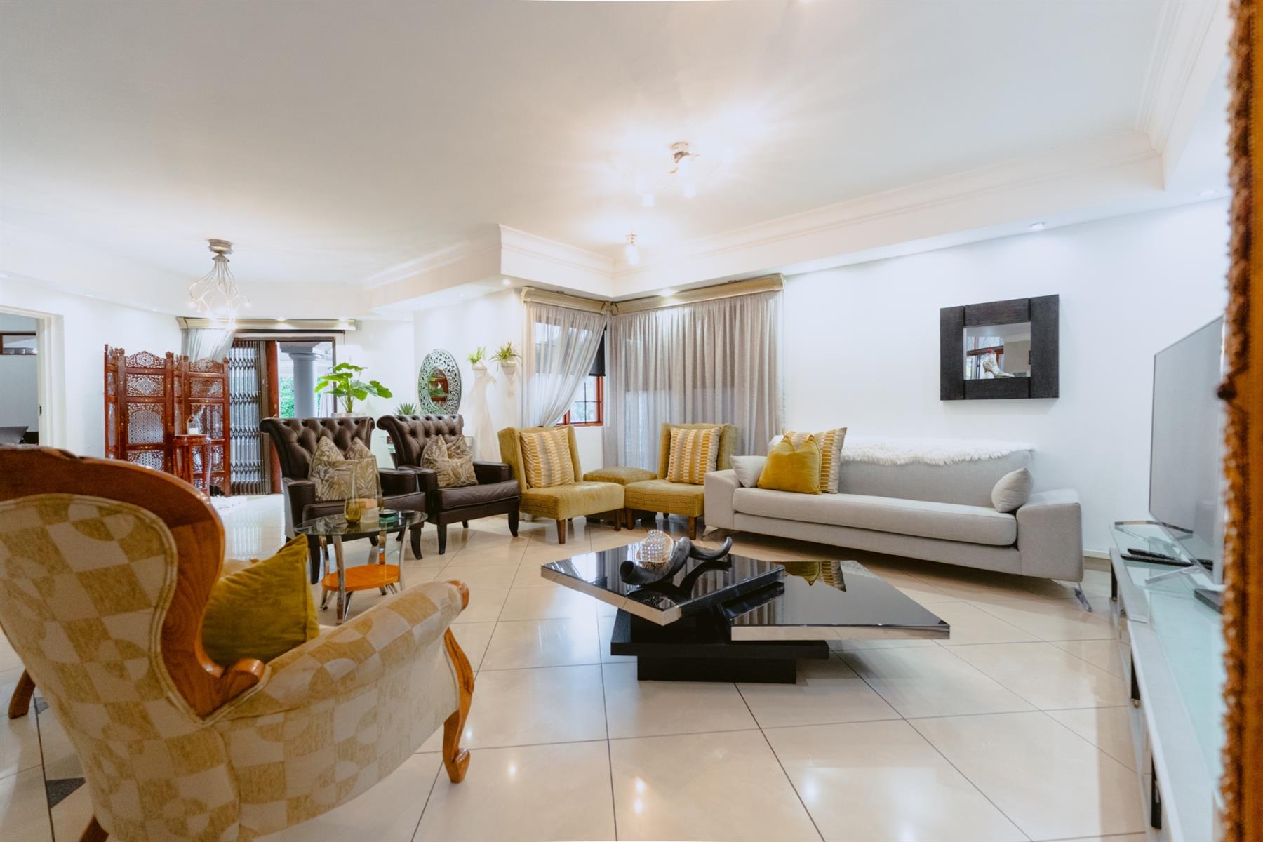 House For Sale in Birdwood Estate, Hartbeespoort, North West