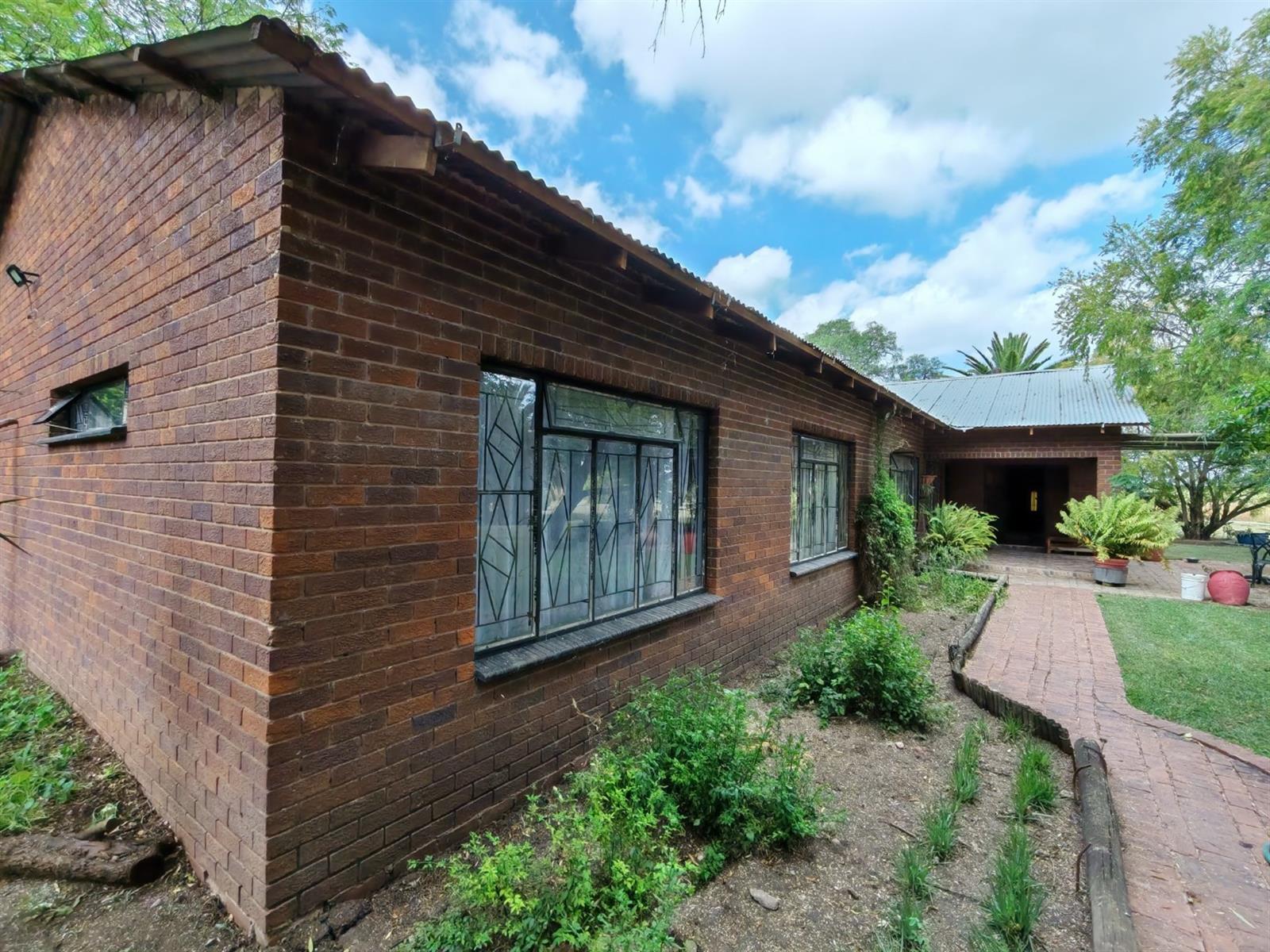Expansive 20.5 Hectare Smallholding in Radium - Prime Location Just 26km from Bela Bela
