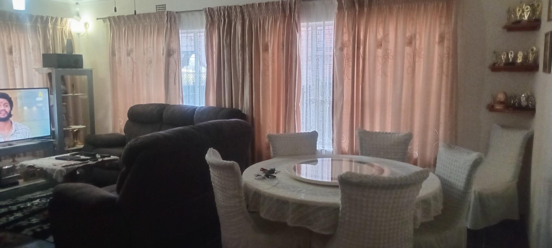 House For Sale in Newcastle Central, Newcastle, KwaZulu Natal