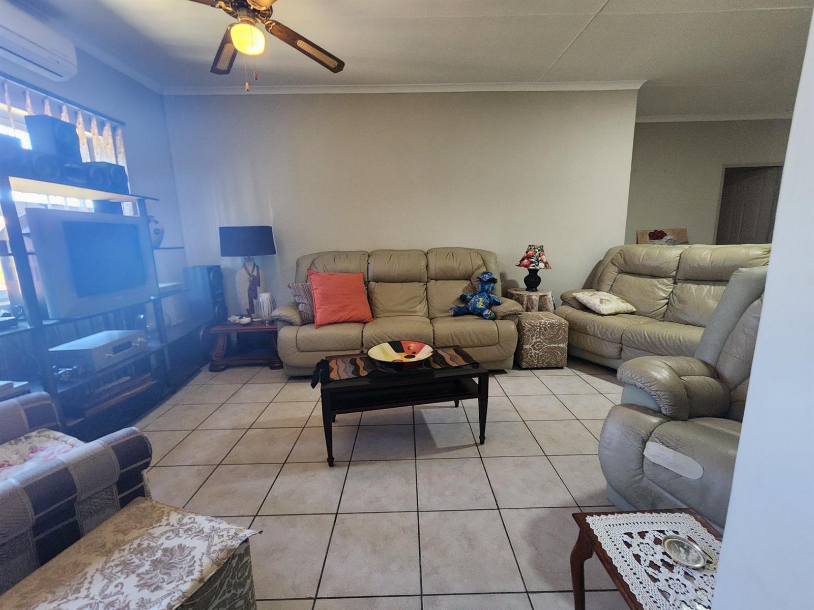 Townhouse For Sale in Arboretum , Richards Bay, KwaZulu Natal