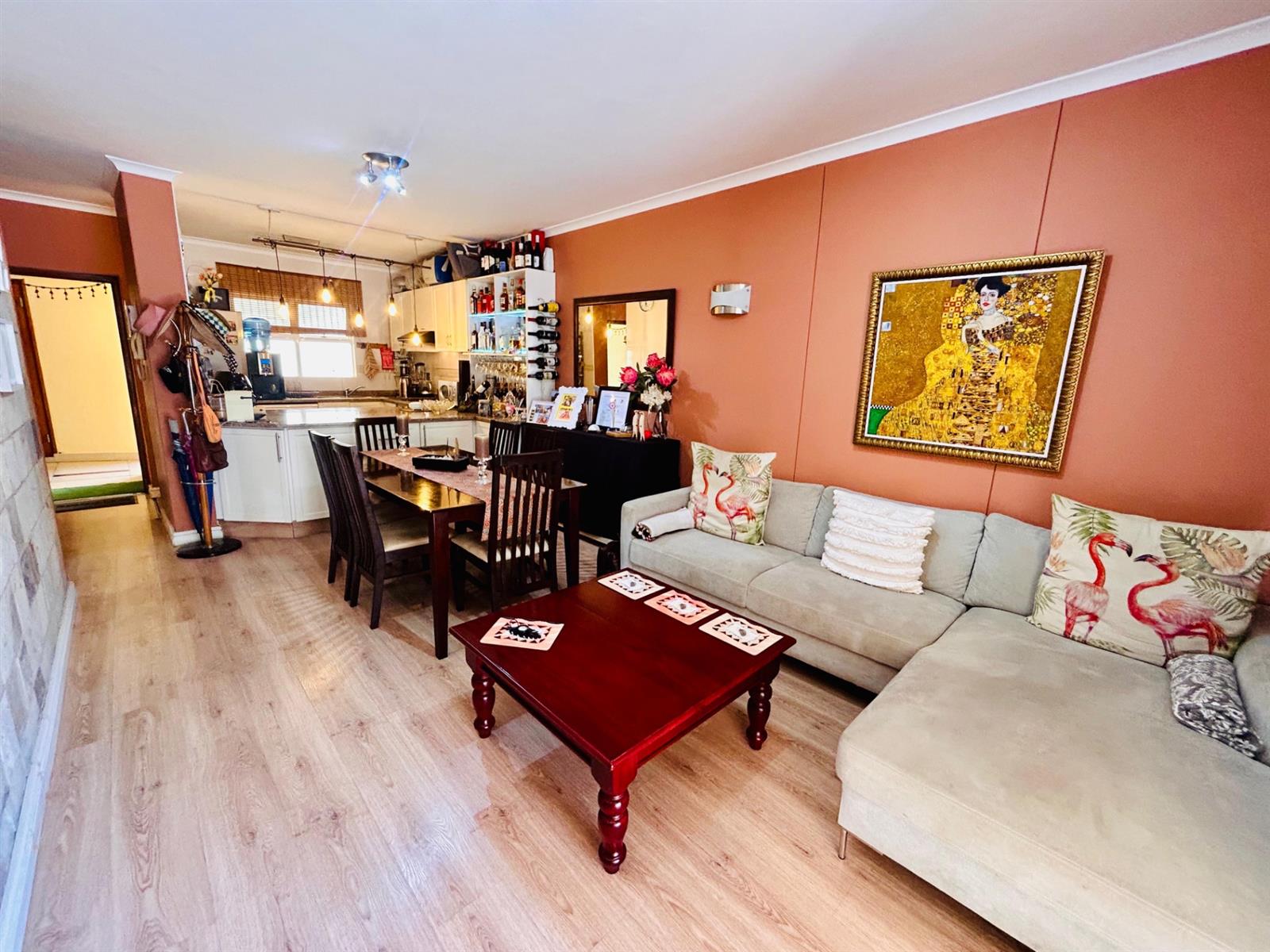 2 Bedroom Apartment in Umhlanga
