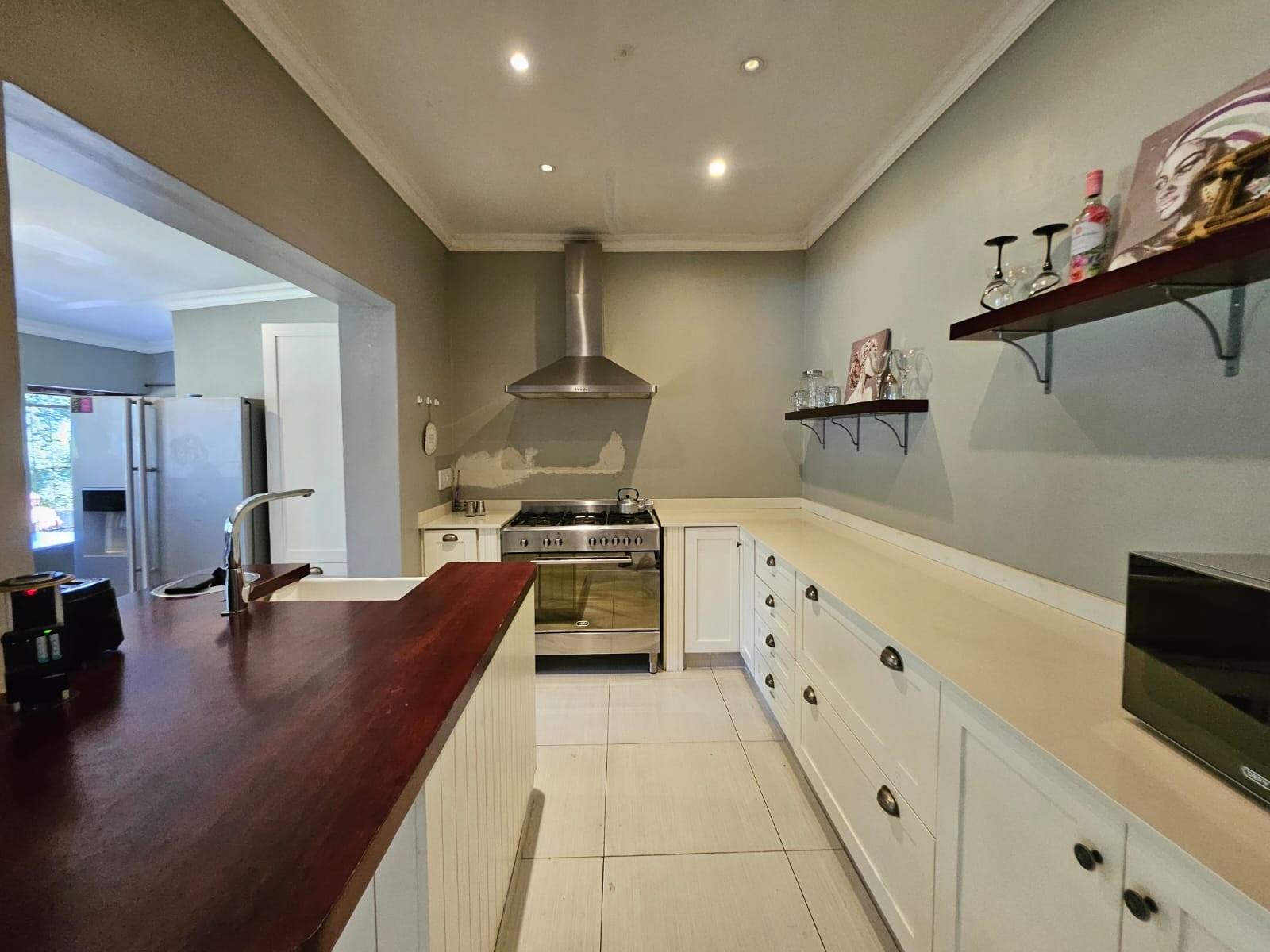 House For Sale in Athlone Park, Amanzimtoti, KwaZulu Natal