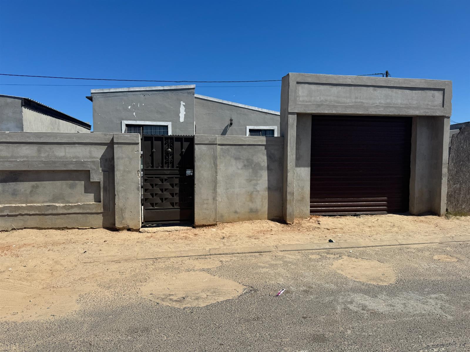 Spacious 2 Bedroom Home For Sale in Delft