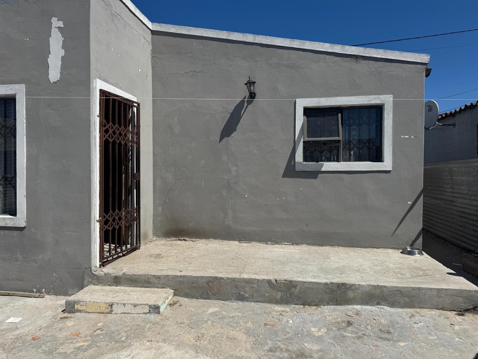 Spacious 2 Bedroom Home For Sale in Delft