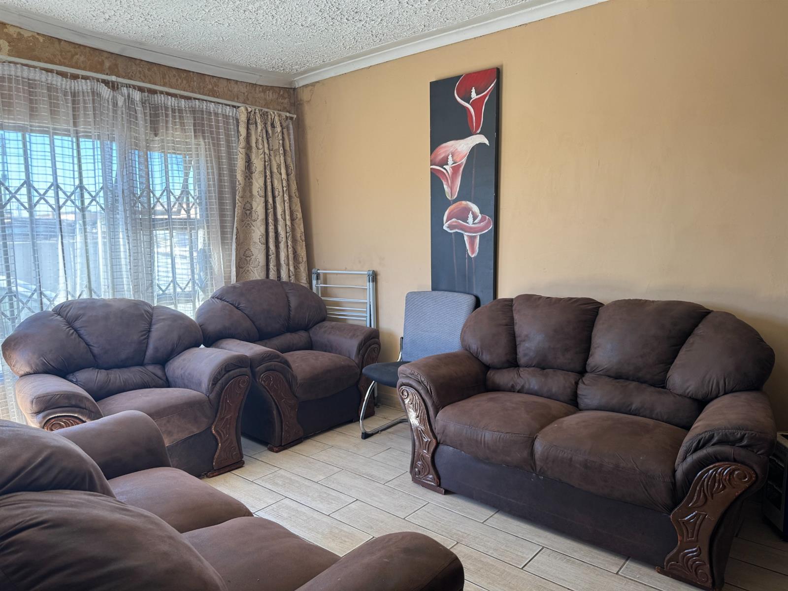 Spacious 2 Bedroom Home For Sale in Delft