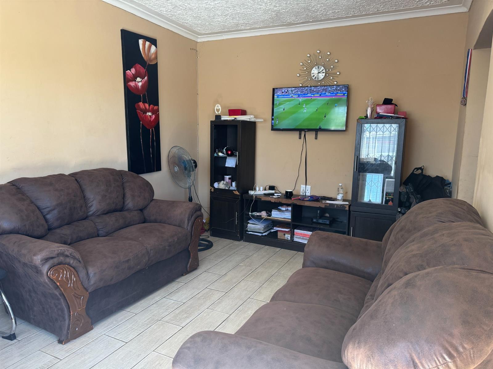 Spacious 2 Bedroom Home For Sale in Delft
