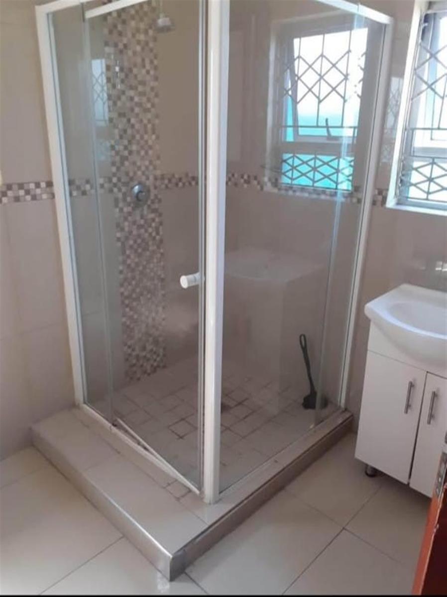 House For Sale in Samora Machel, Philippi.