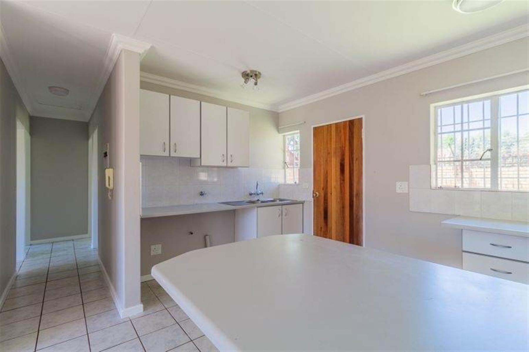 3Bed Townhouse in Die Wilgers, Pretoria