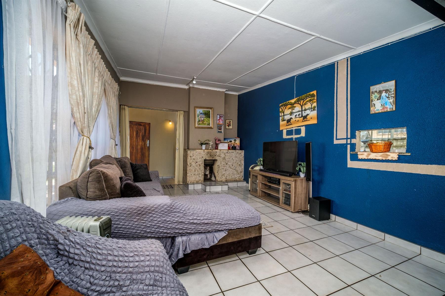 3 Bedroom 2 Flatlet House For Sale in Witpoortjie, Roodepoort