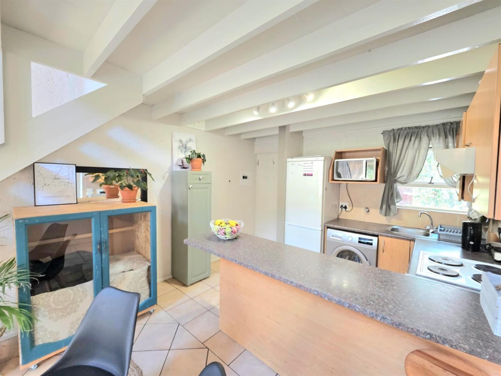 Your Dream Loft Featuring Spectacular Sunsets Pools And Prime Location
