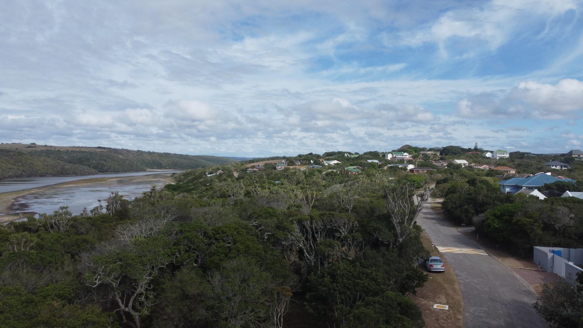 Vacant Land on the Peninsula in Kleinemonde