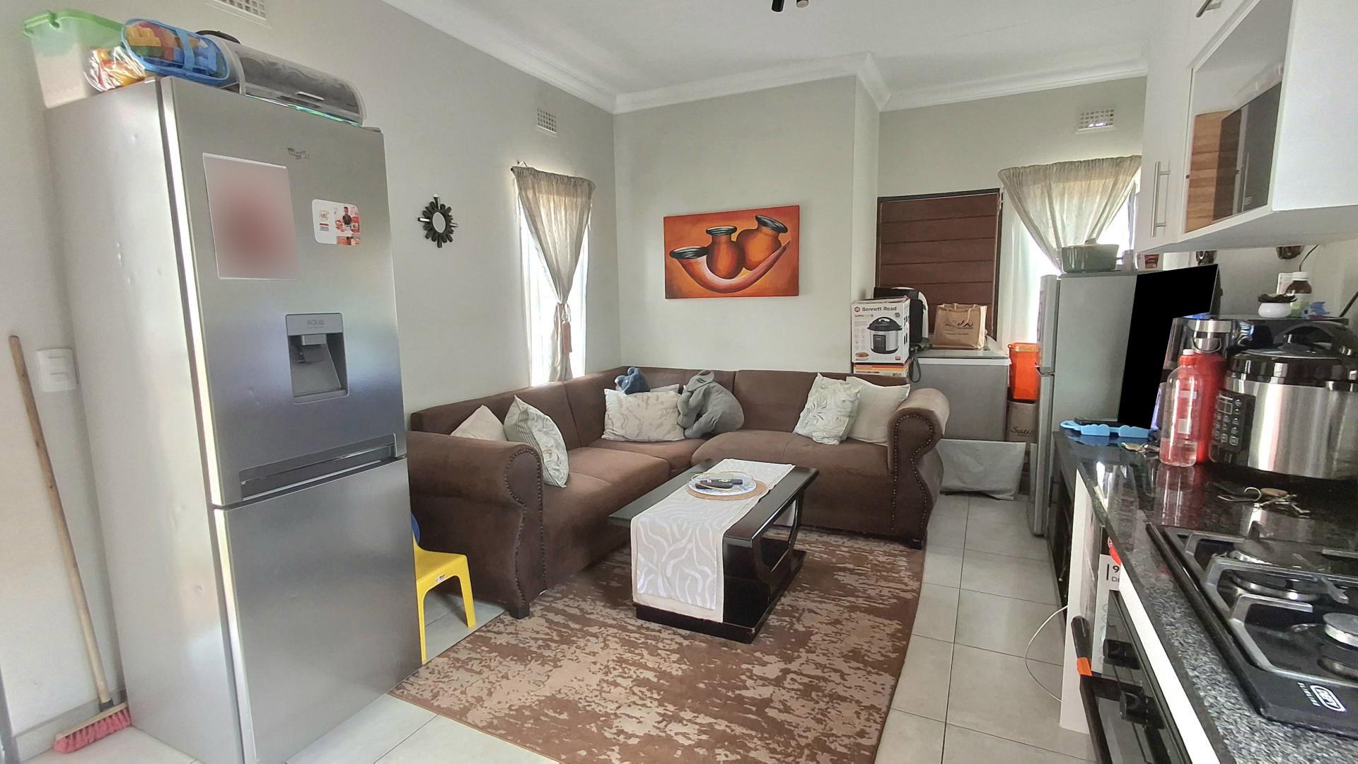 Secure 2-Bedroom Home in Olive Tree Estate, South Hills