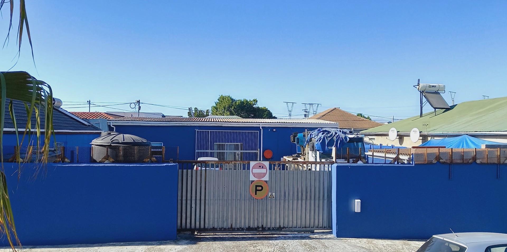 Great opportunity to create residential units on a huge open plot in Maitland, Cape Town