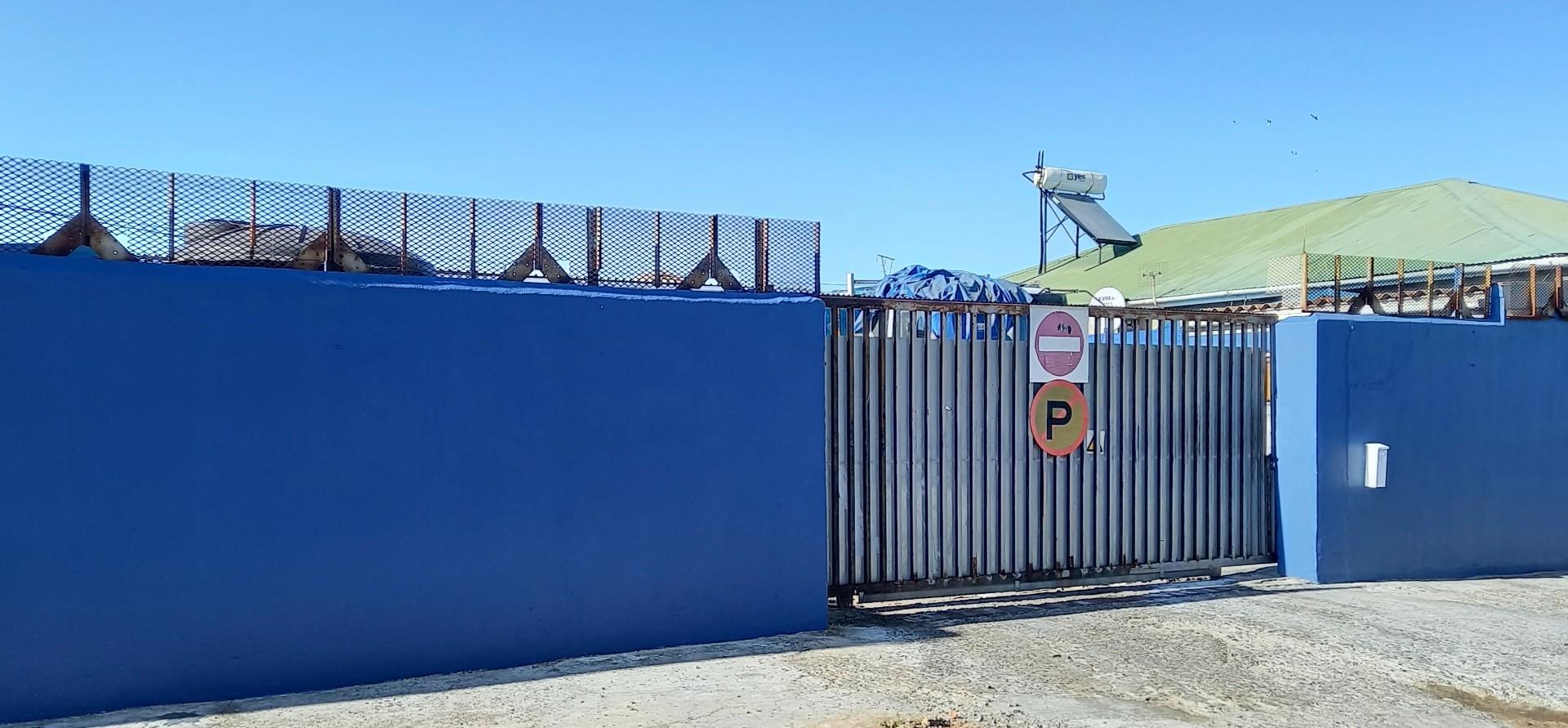 Great opportunity to create residential units on a huge open plot in Maitland, Cape Town