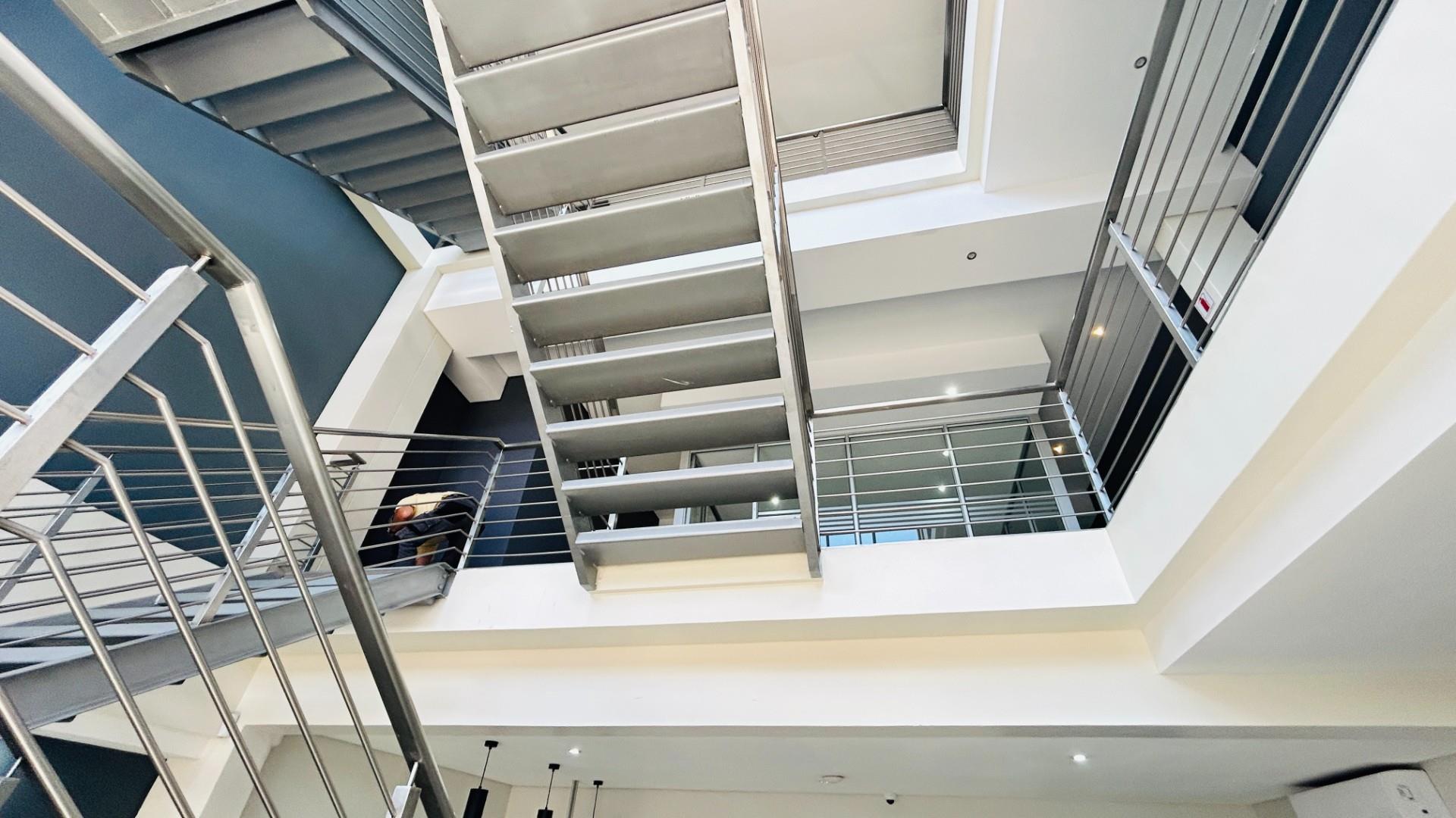 Commercial Property For Sale in Die Hoewes, Centurion