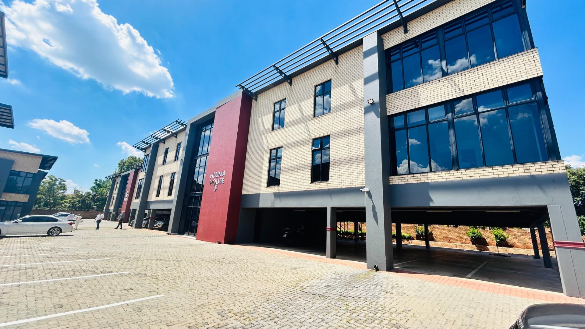 Commercial Property For Sale in Die Hoewes, Centurion