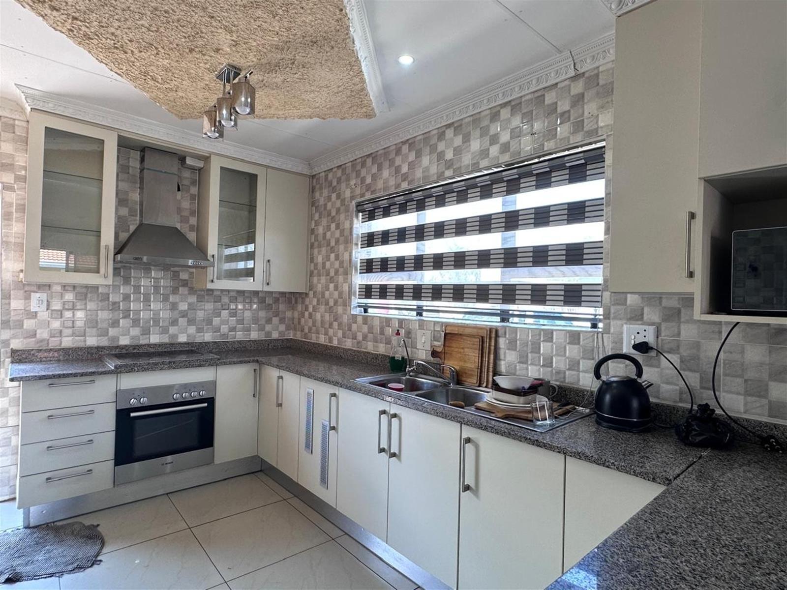 Stylish Renovated 3 Bedroom Home in Amajuba Park.