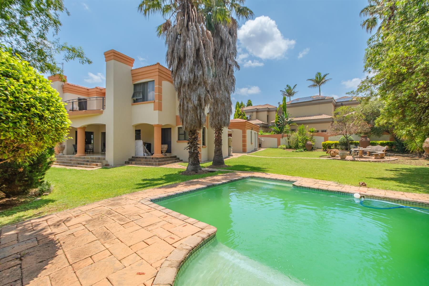 Exquisite 5-Bedroom Residence on a Double Stand in Blue Valley Golf Estate