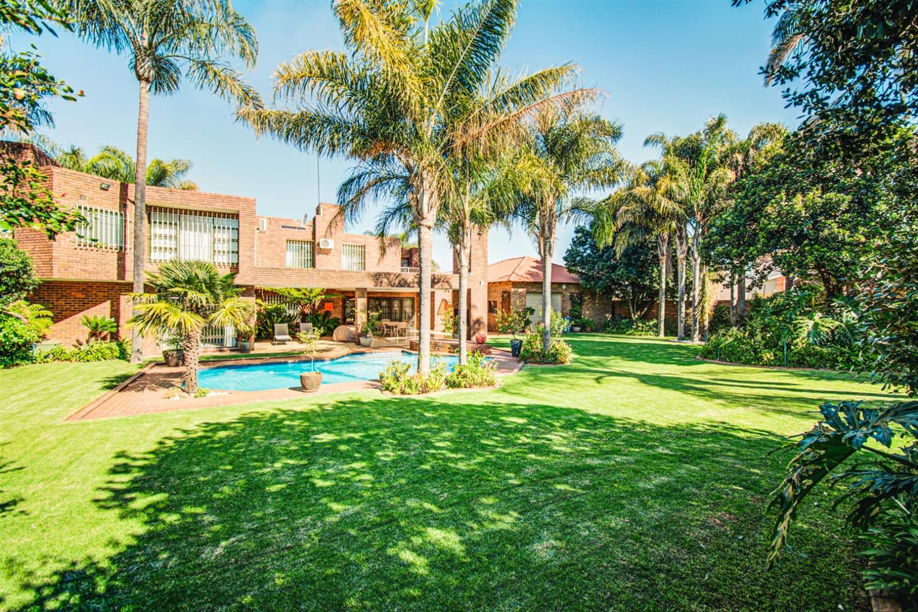 House for sale in Terenure, Kempton Park, 1820 m²