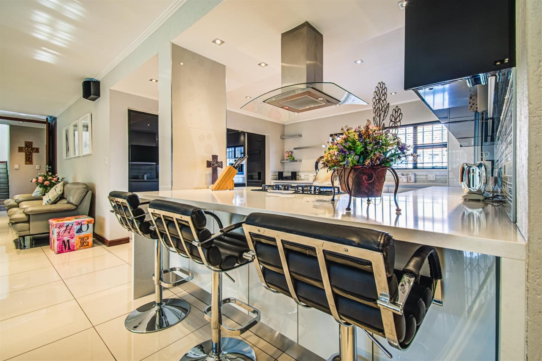 House for sale in Terenure, Kempton Park, 1820 m²
