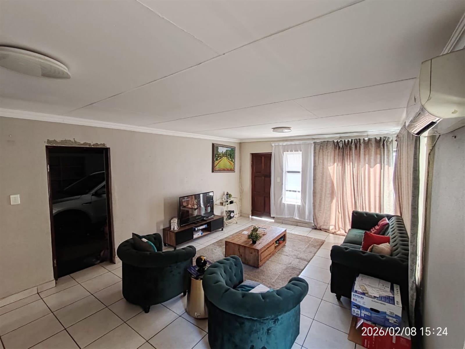Stylish Double-Storey Home with Rooftop Entertainment