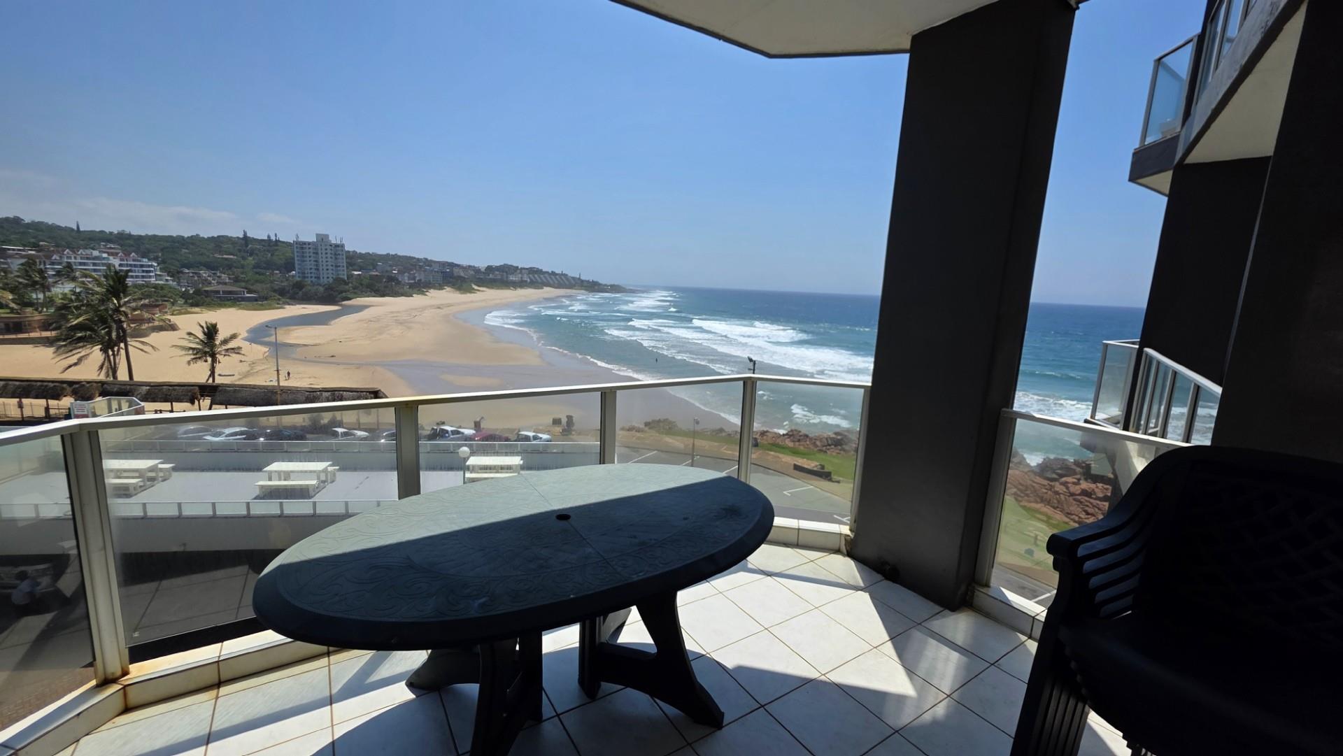 2 bedroom, 2 bathroom Beachfront Apartment For Sale in Margate, KwaZulu Natal
