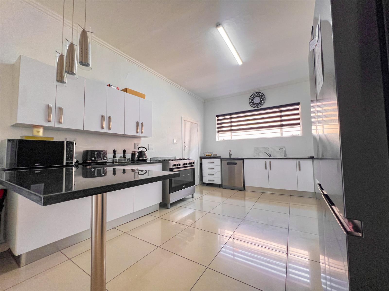 Spacious Family Retreat in Greenside, Johannesburg