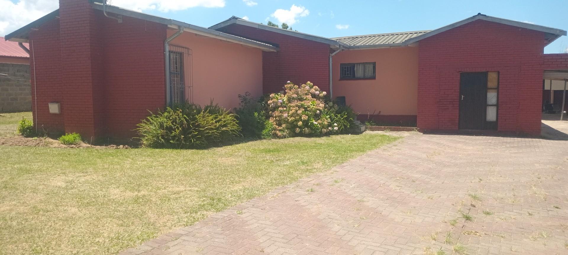 House For Sale in Ncandu Park Newcastle KwaZulu Natal