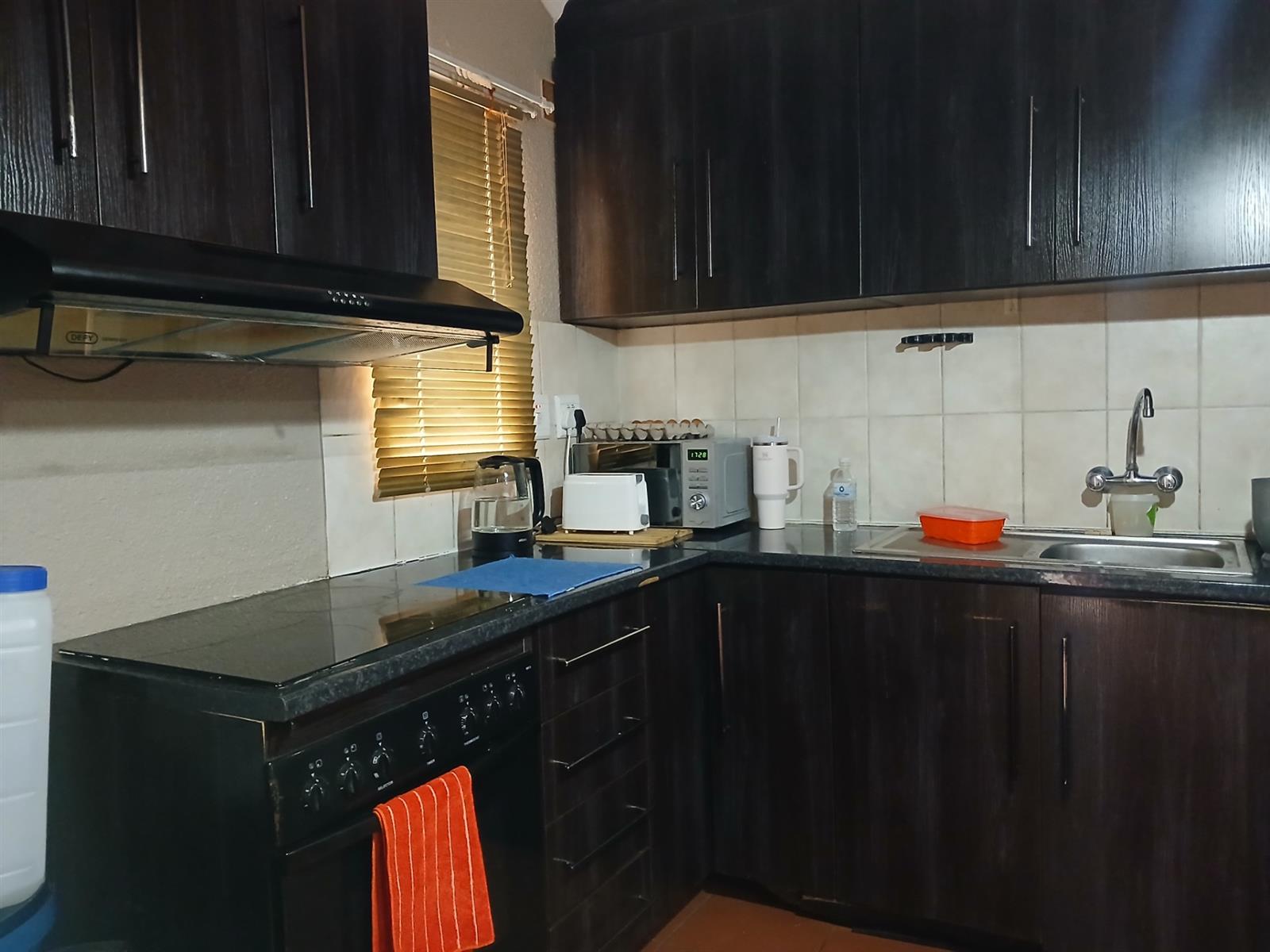 House For Sale in Sunset Manor, Kimberley