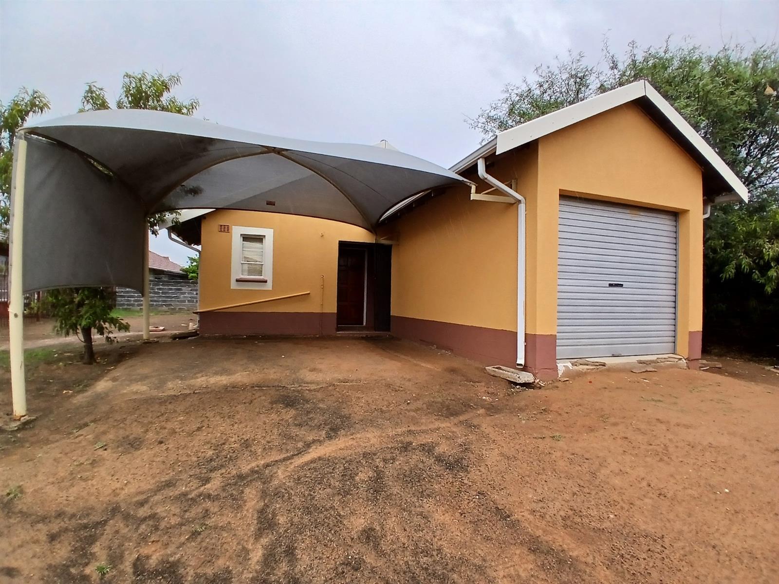 House For Sale in Sunset Manor, Kimberley