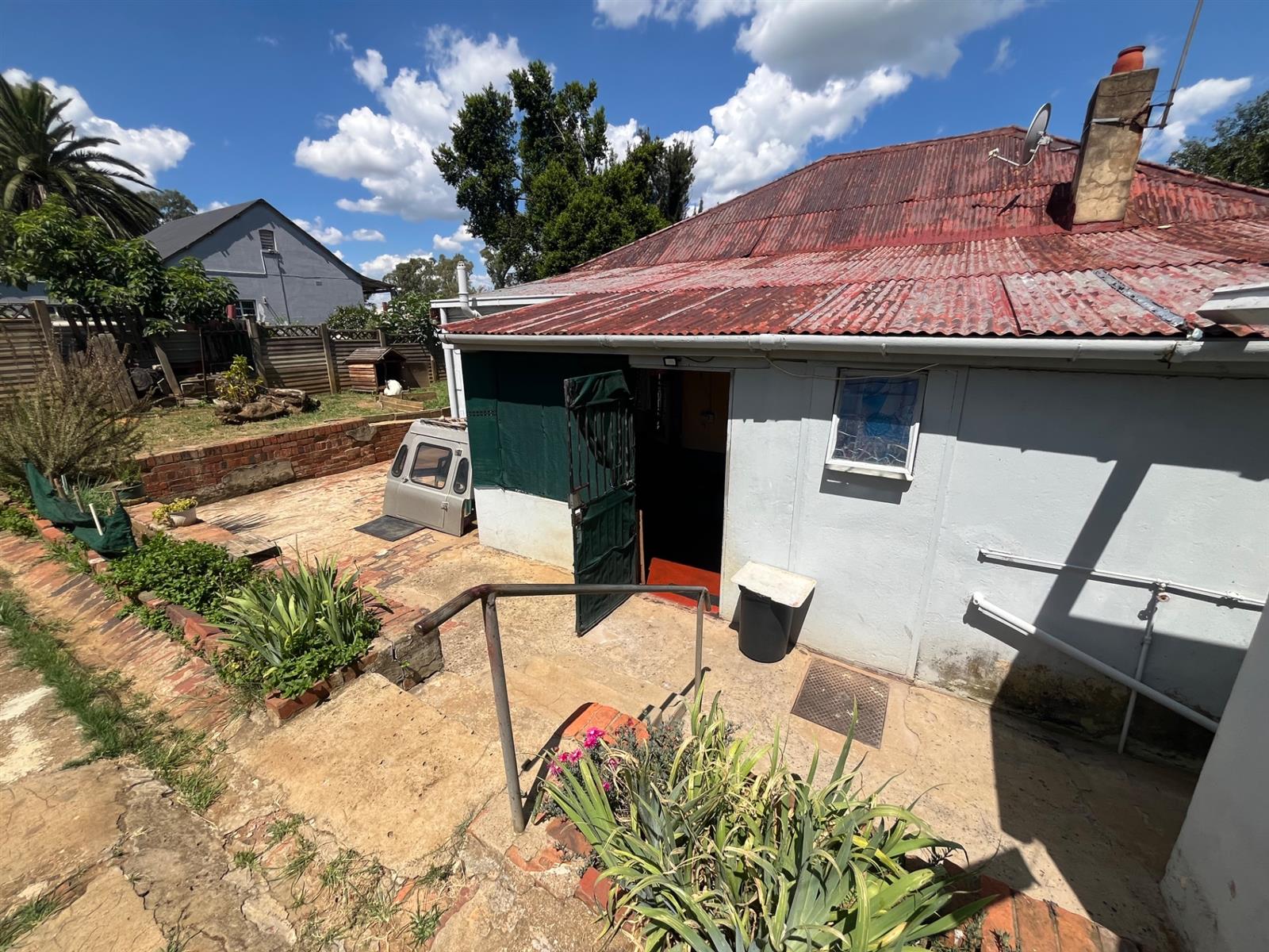 Traditional 2-Bedroom Home on Spacious Land with Great Potential | Glencoe KwaZulu Natal