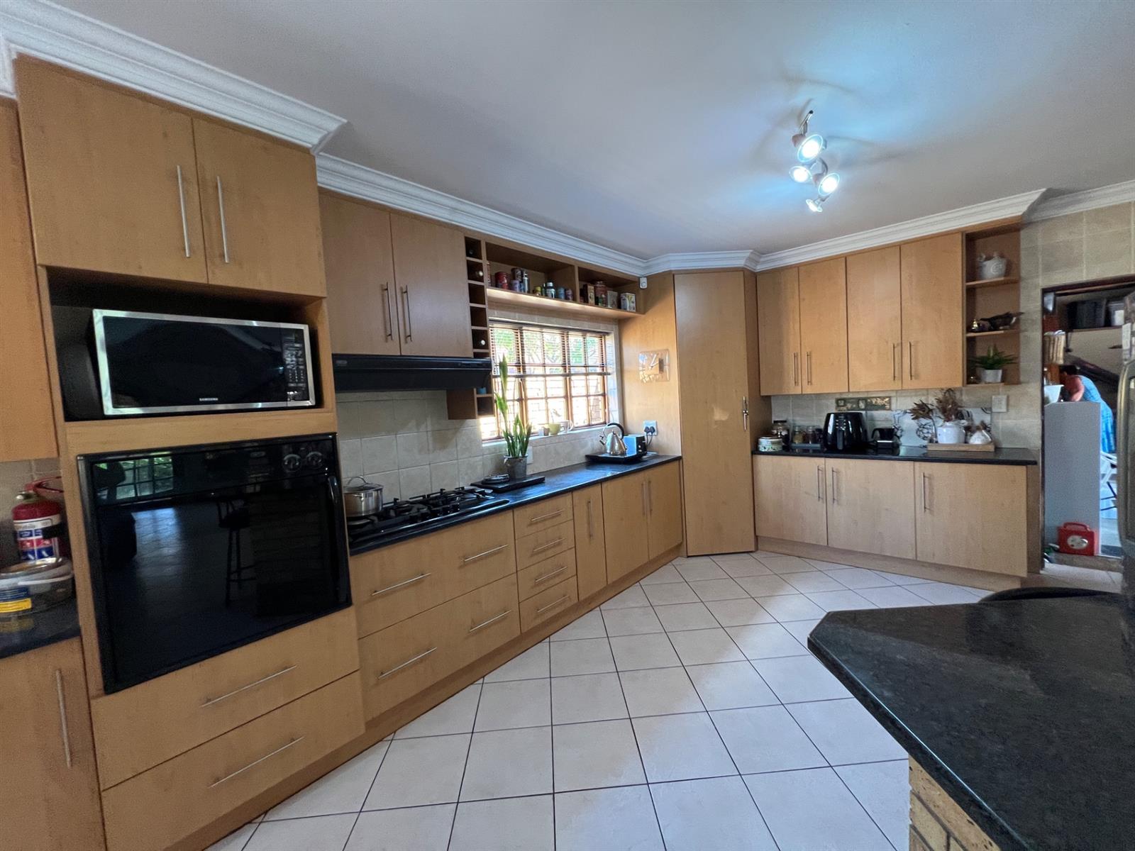 3 Bedroom House For Sale in Centurion Thatchfield