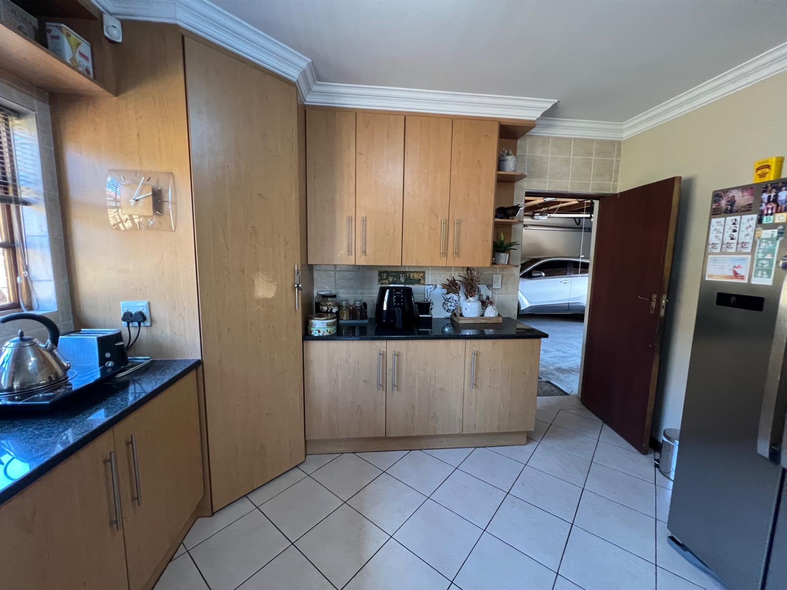 3 Bedroom House For Sale in Centurion Thatchfield