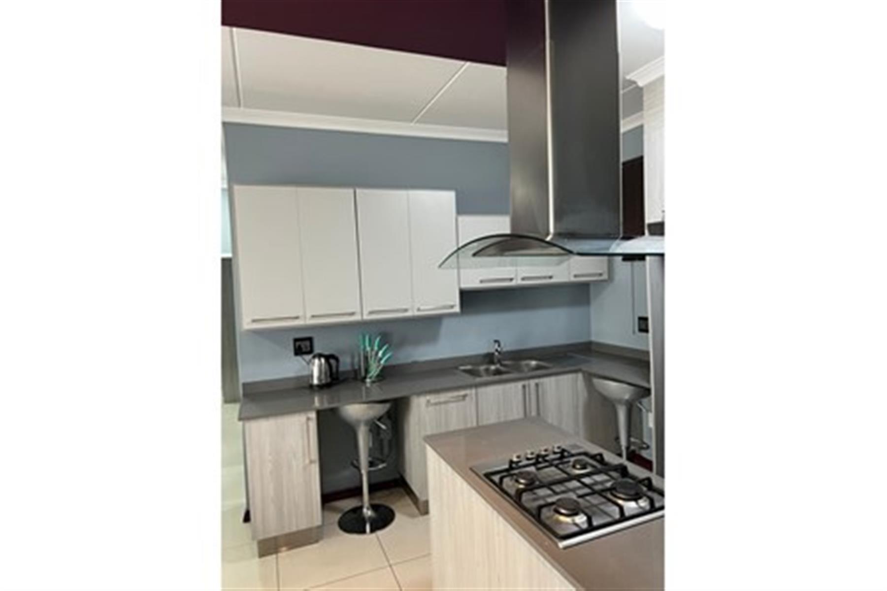 2 Bedroom, 2 Bathroom Apartment for Sale in Midrand