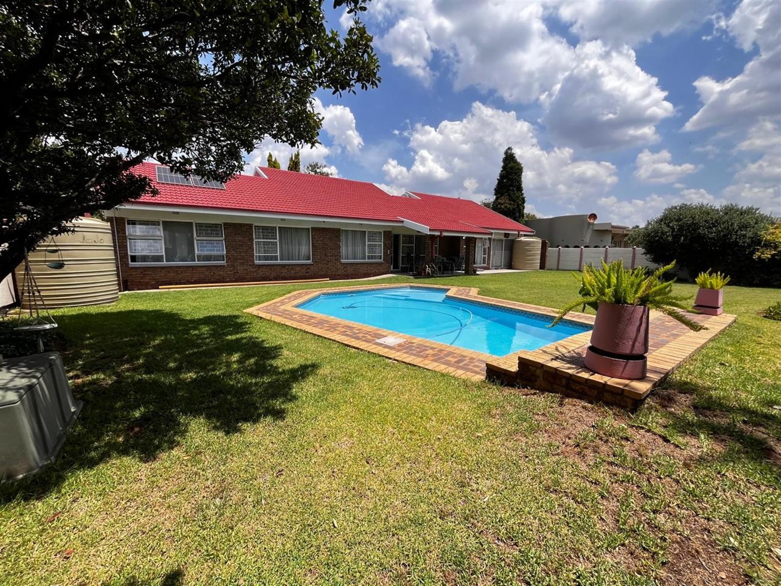 House For Sale in Vanderbijlpark SE 2 Vanderbijlpark SE Vanderbijlpark Gauteng