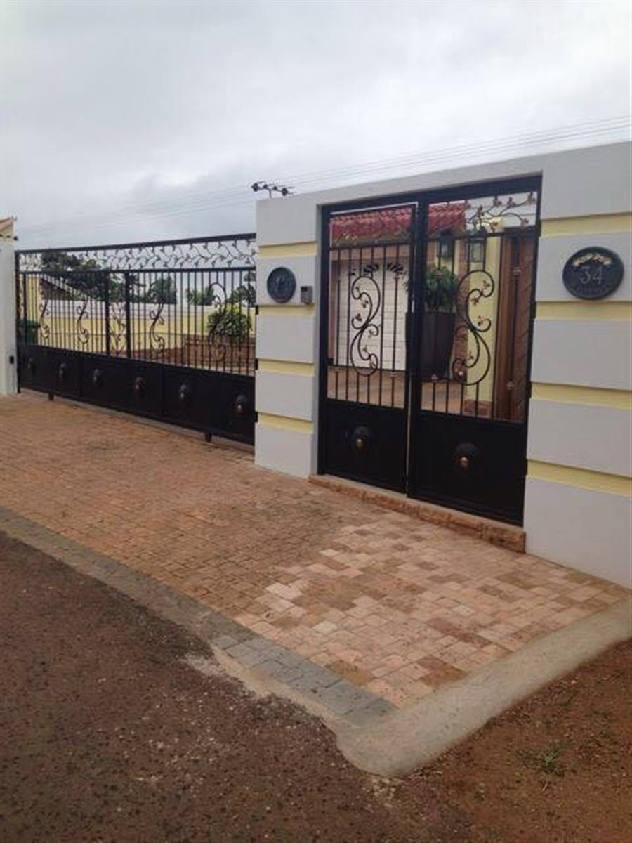 House for sale in Panorama, Empangeni, KwaZulu Natal, 34 Wildebees Street, Panorama, Empangeni, KwaZulu Natal, 1044 m²