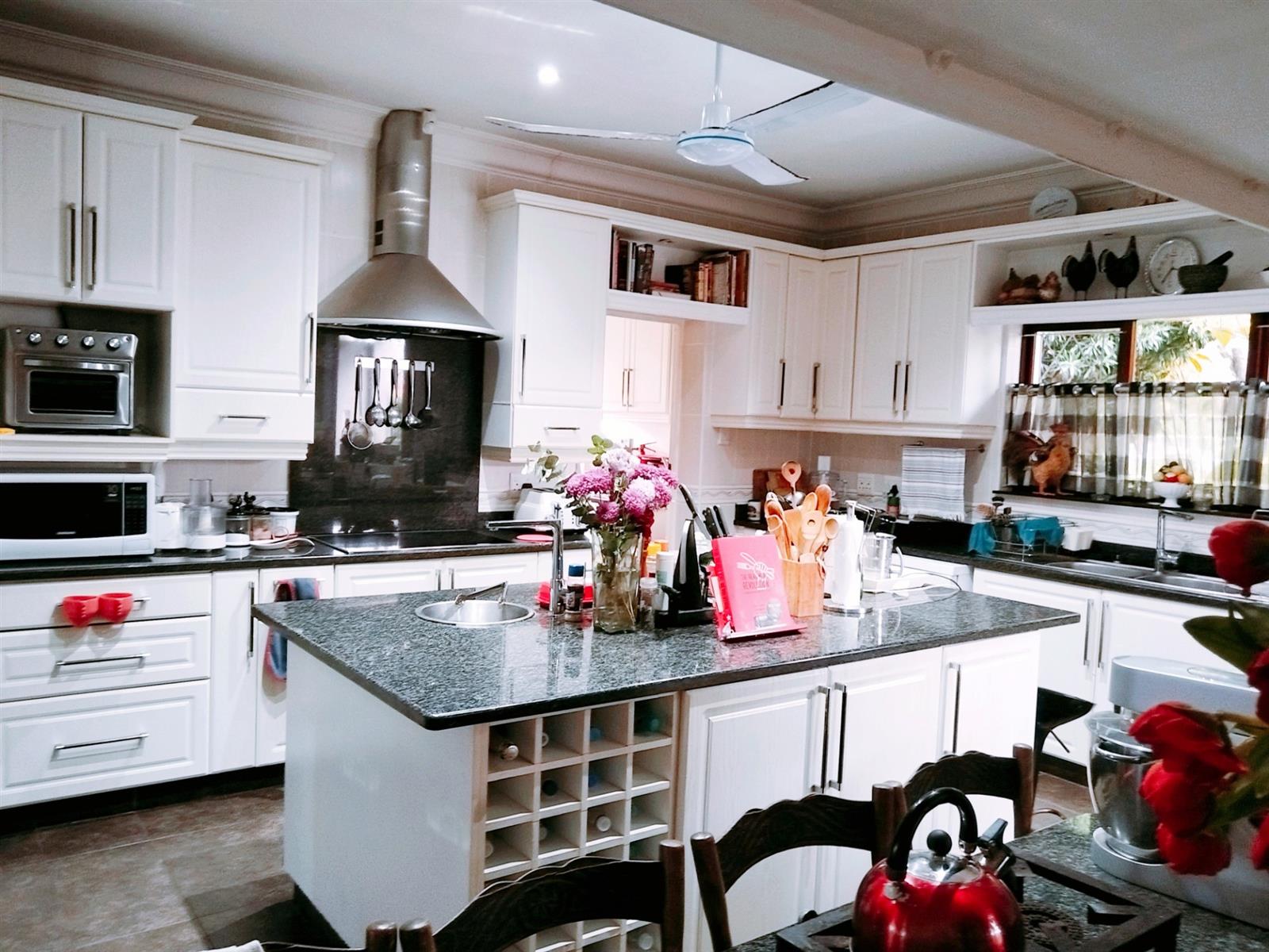 Piture Perfect Family Home