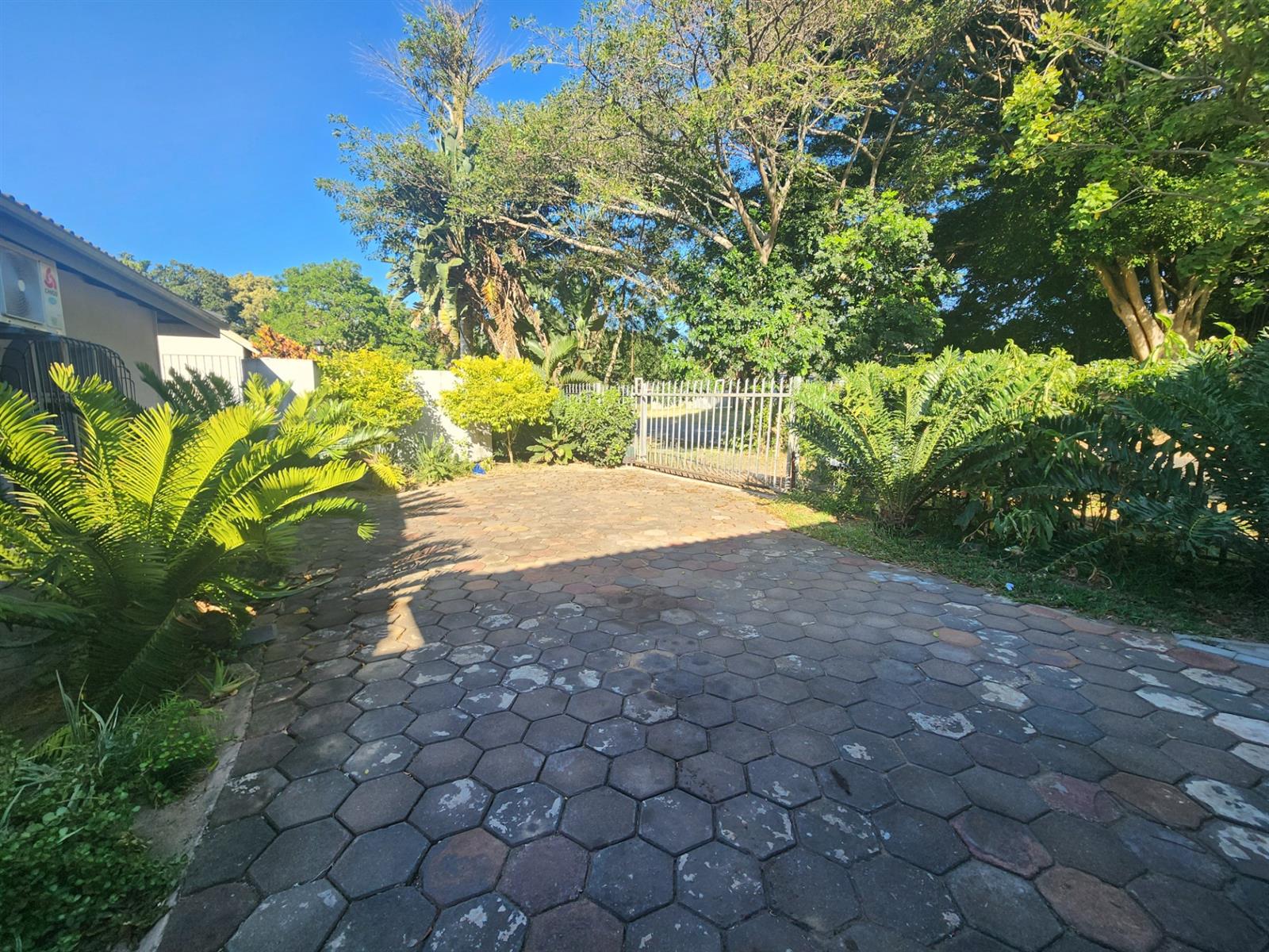 House for sale in Meer En See, Richards Bay, KwaZulu Natal, 1238 m²