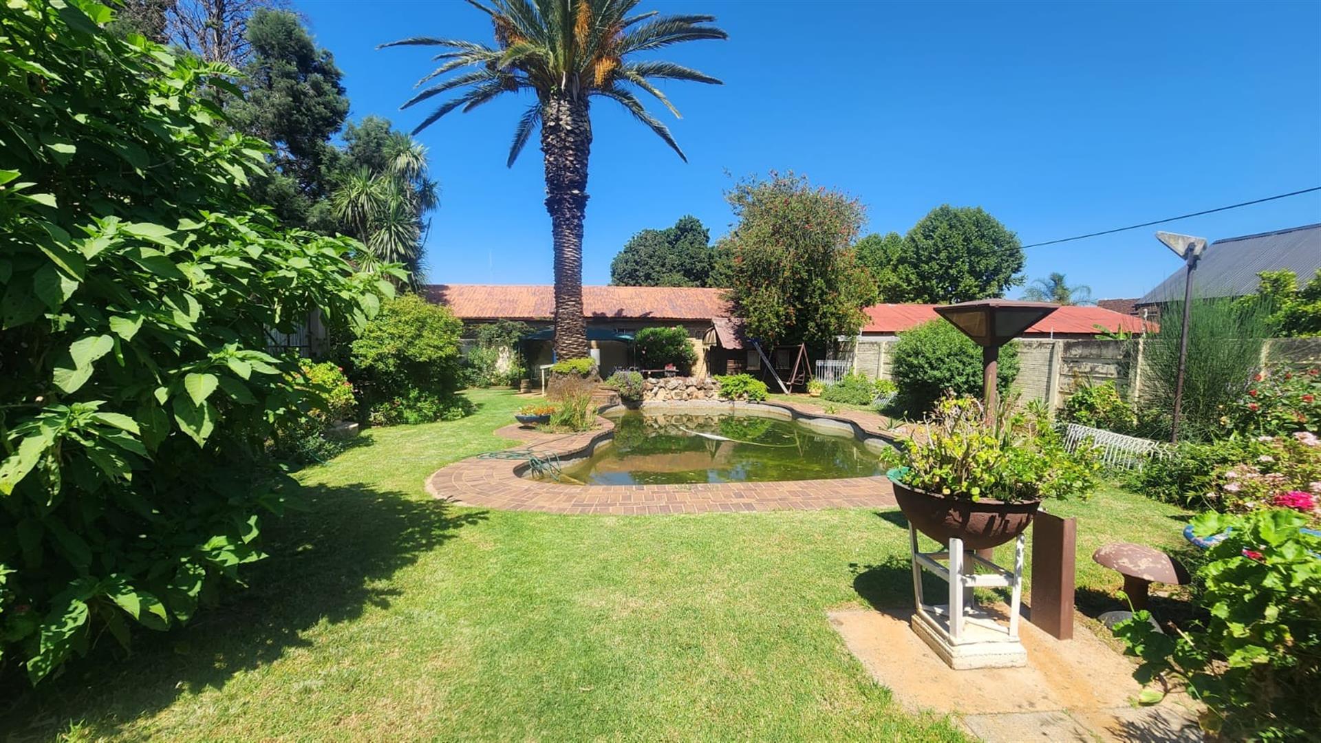 Spacious Family Home with Flatlet, Pool and Positioned in the he Endless Potential