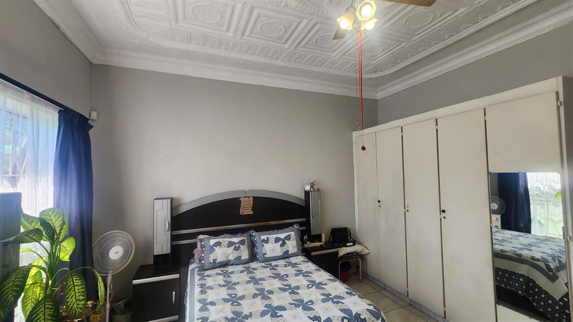 Spacious Family Home with Flatlet, Pool and Positioned in the he Endless Potential