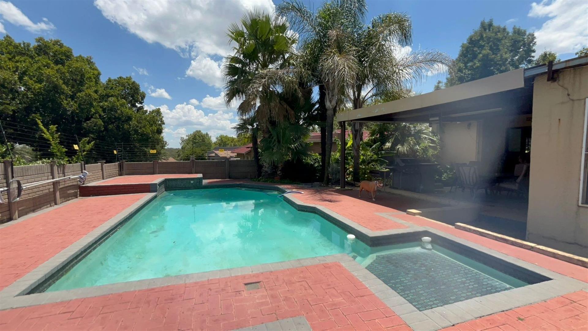 5-Bedroom Family Home For Sale in Sasolburg Central, Sasolburg