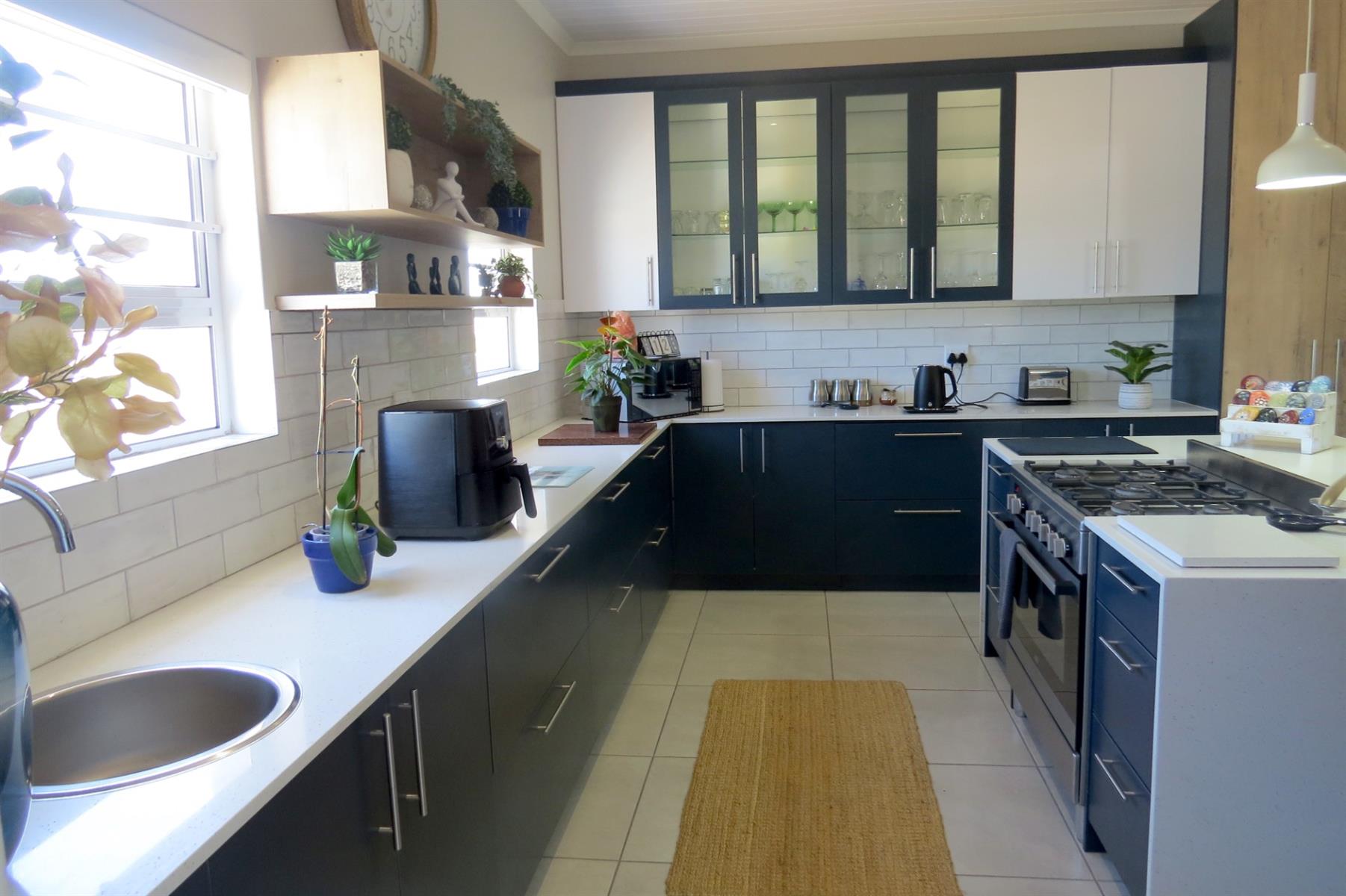 House for sale in Country Club, Langebaan, 254 m²