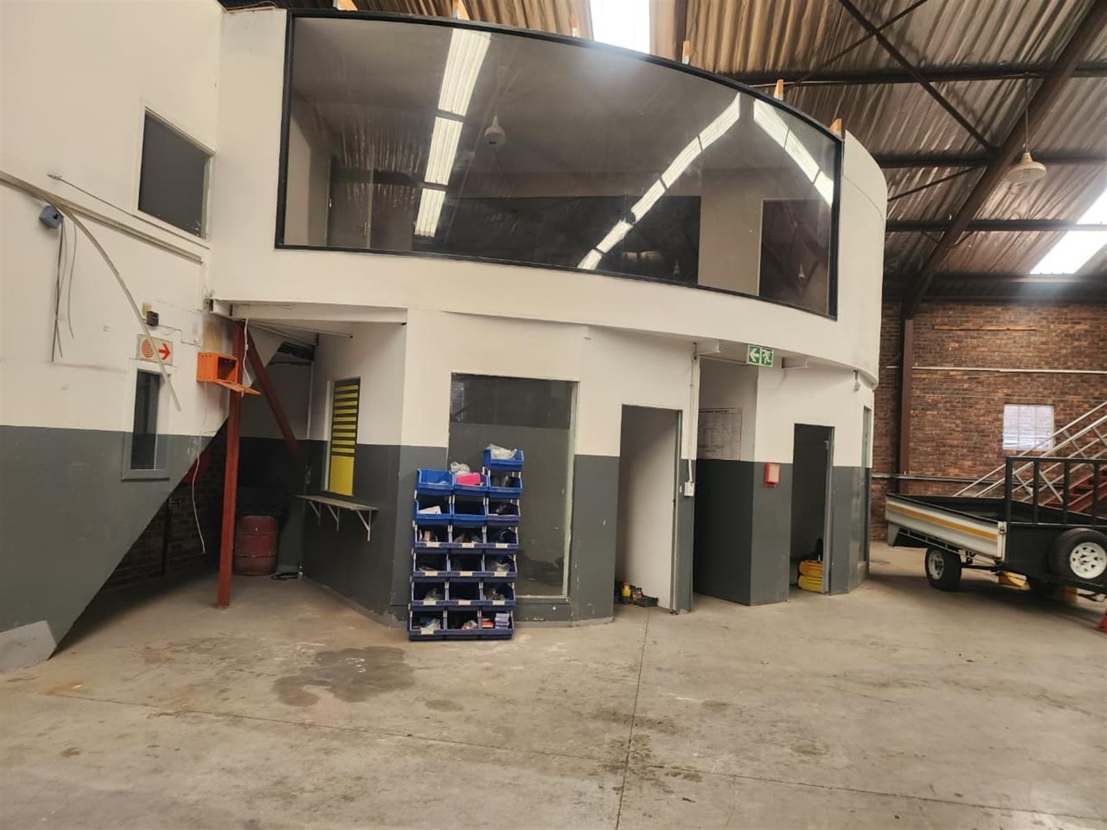 1 000m² Industrial Property For Sale in Kya Sands.