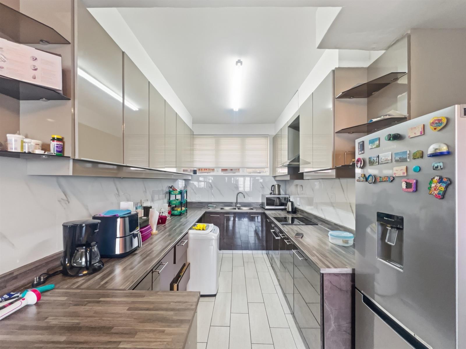 2 Bedroom Apartment To Rent in Essenwood, Durban, KwaZulu-Natal