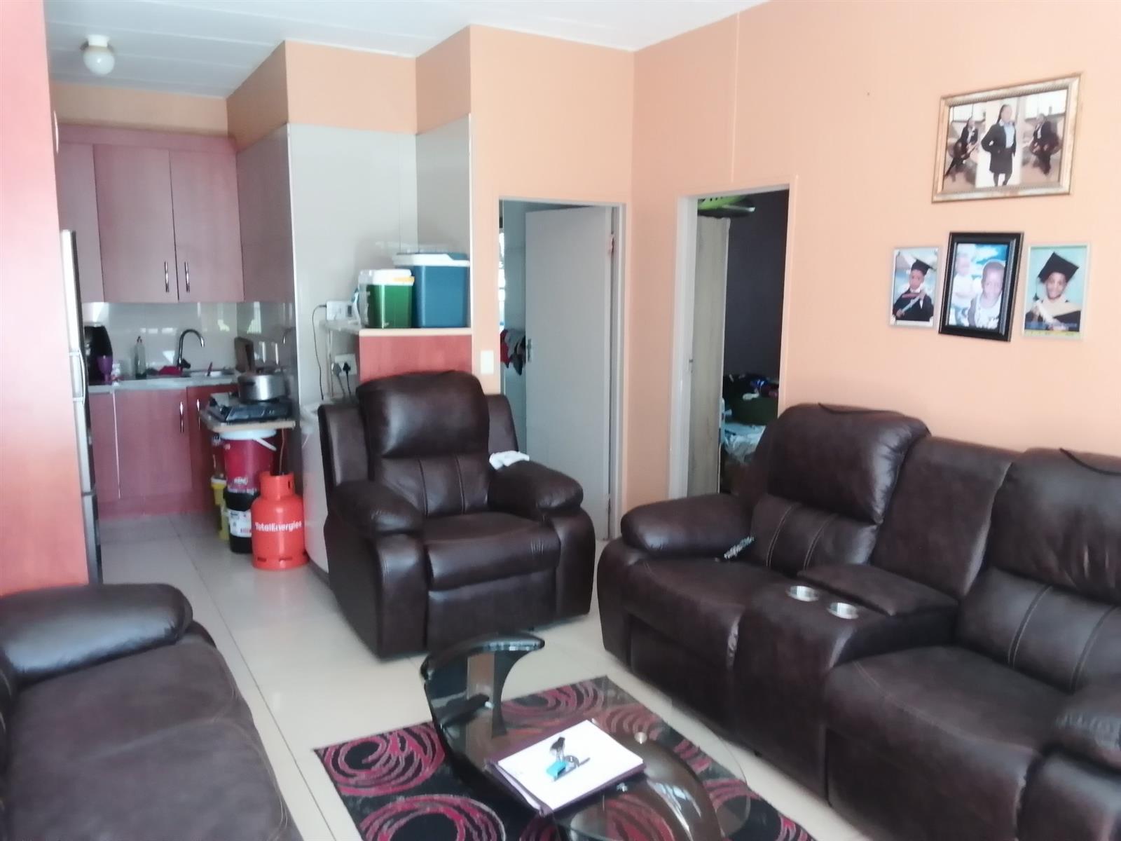 3 Bedroom 1 Bathroom Ground Floor Apartment For Sale in Naturena, Johannesburg