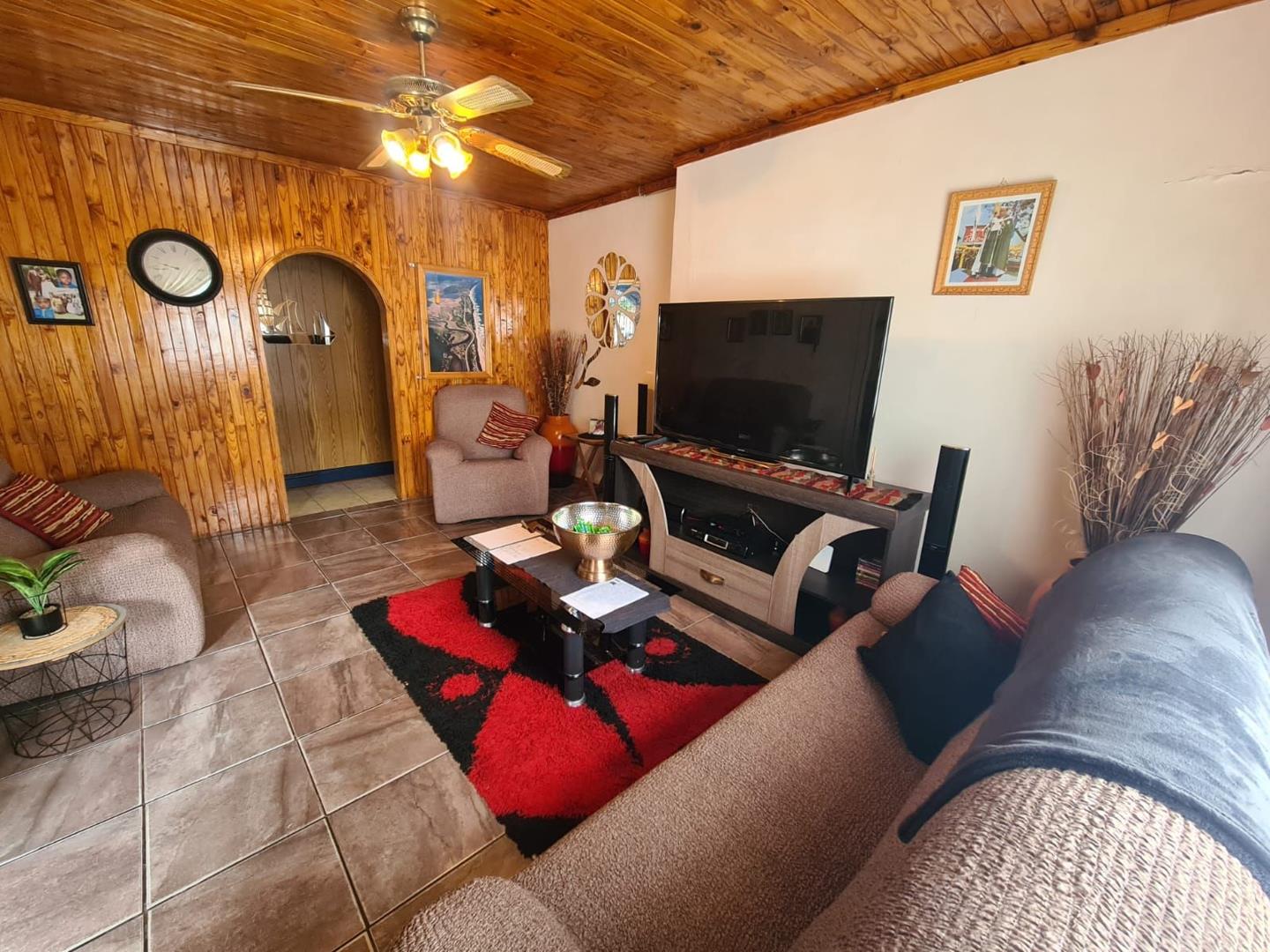House For Sale in Homevale, Kimberley