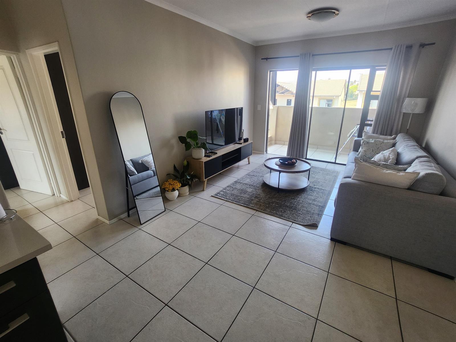 Apartment For Sale in Noordwyk, Midrand