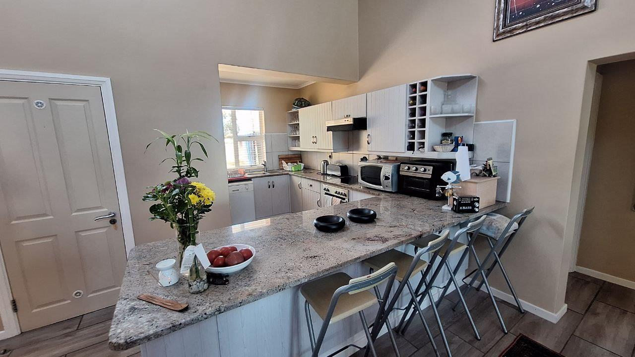 Luxury 4 bedroom Lodge with Golfing Green View