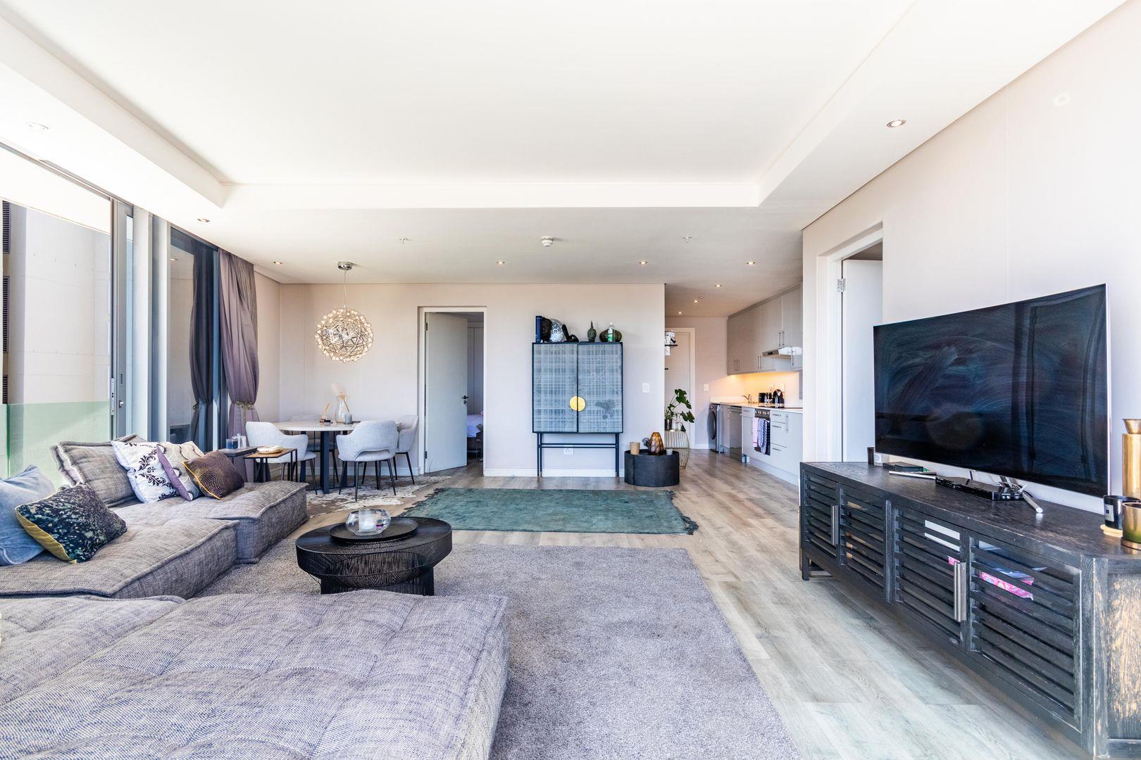 Two Bedroom Corner Apartment with Balcony in the Yacht Club