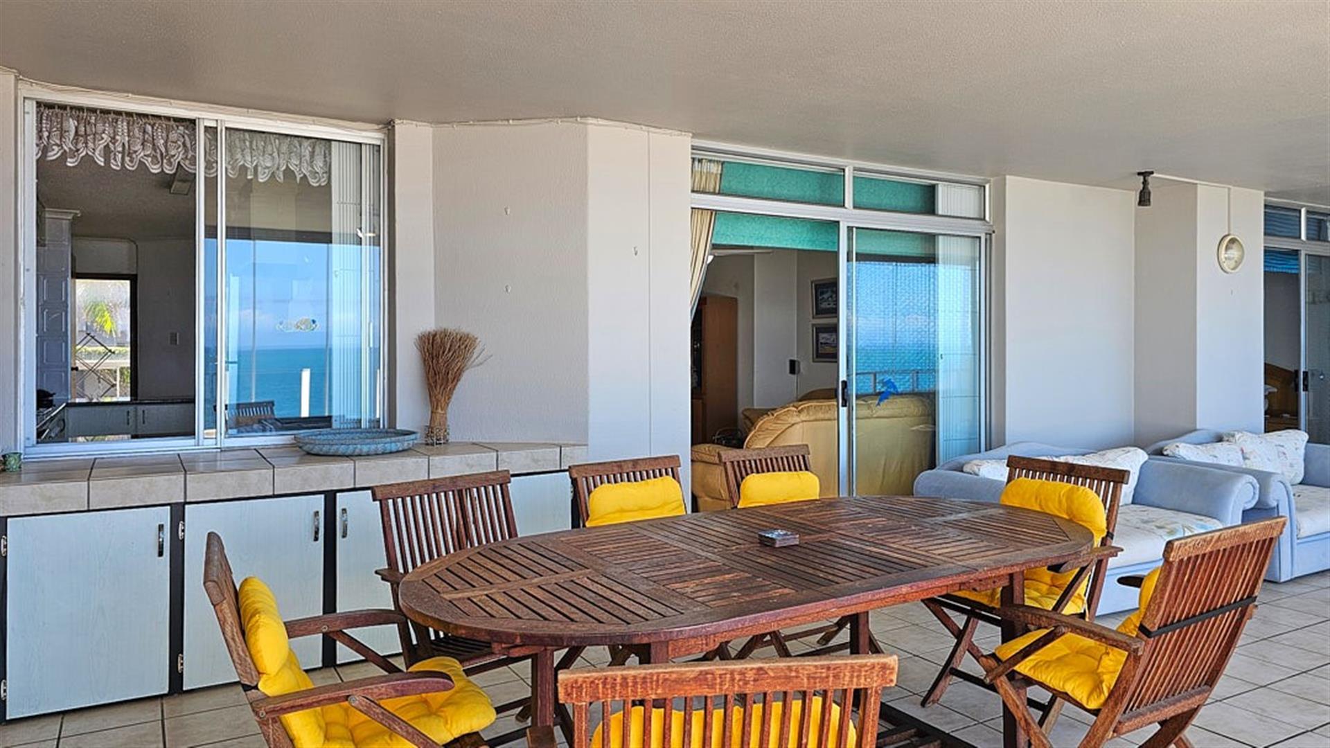 SEA Splendor 3 Bedroom Penthouse